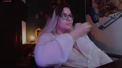 Snapshot of lilithmystic01 chatting on February 2025 04:04:02 PM lilithmystic01 online show from February 2025 04:04:02 PM