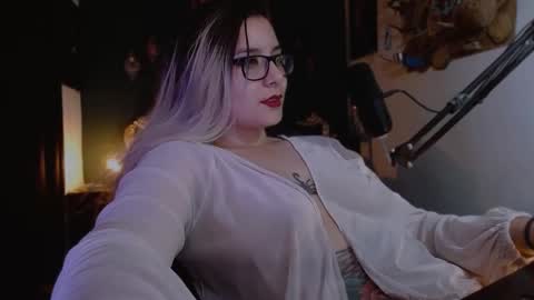 Snapshot of lilithmystic01 chatting on February 2025 10:14:02 PM lilithmystic01 online show from February 2025 10:14:02 PM
