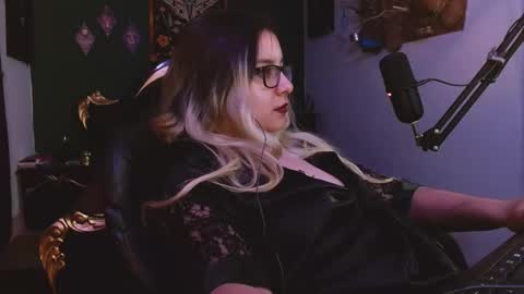 Snapshot of lilithmystic01 chatting on March 2025 10:54:02 AM lilithmystic01 online show from March 2025 10:54:02 AM