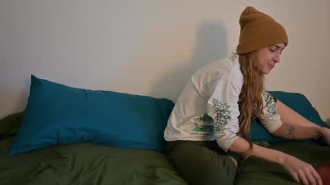 L online show from December 2024 04:50:01 PM