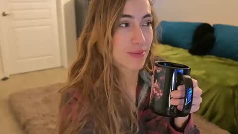 L online show from February 2025 02:18:01 AM