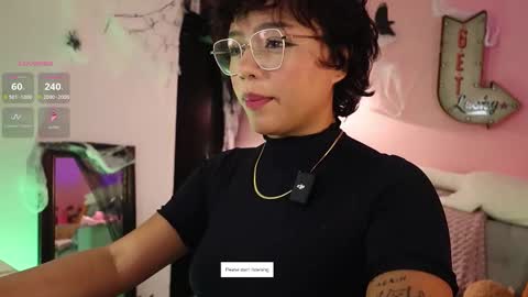 lilithrose_2 online show from October 2025 05:10:01 AM