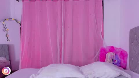 lilithsmiith online show from May 2026 11:36:01 AM