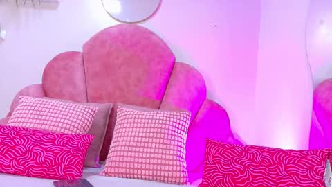 lilithsmith__ online show from September 2025 11:32:01 AM