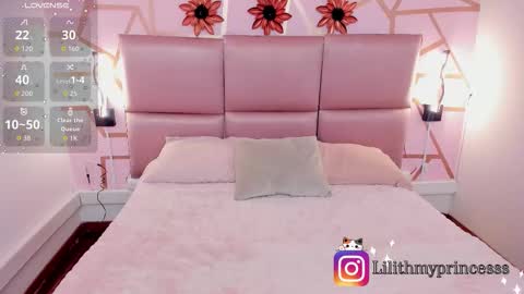 Snapshot of lilithsoul_ chatting on September 2025 11:43:02 AM IGlilithmyprincesss online show from September 2025 11:43:02 AM