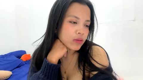 LiliyanaS online show from April 2026 01:26:02 PM