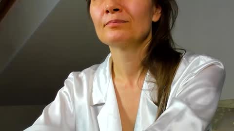 lillian_white1 online show from February 2025 01:30:02 PM