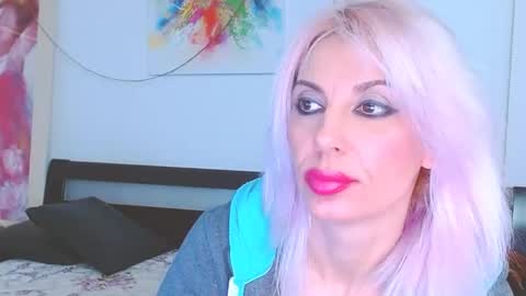 Lara online show from March 2025 02:26:01 AM