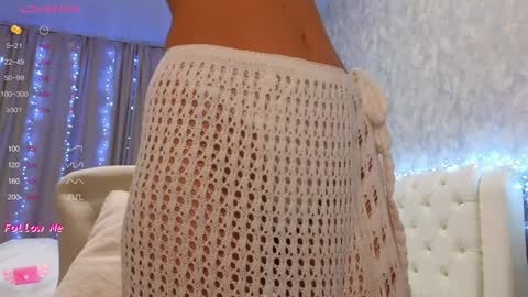 Snapshot of lilliasweety chatting on January 2025 02:35:02 AM Lara Angel online show from January 2025 02:35:02 AM