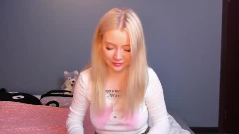 lillie_berry online show from April 2026 04:41:01 AM