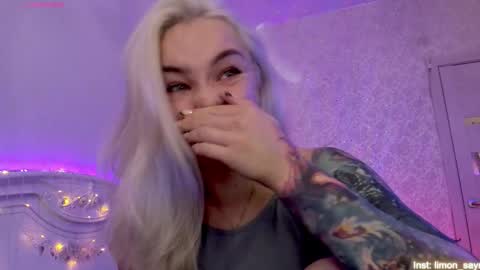 LilliMoore online show from September 2025 02:04:02 AM