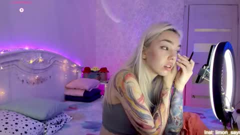 LilliMoore online show from October 2025 12:32:01 AM