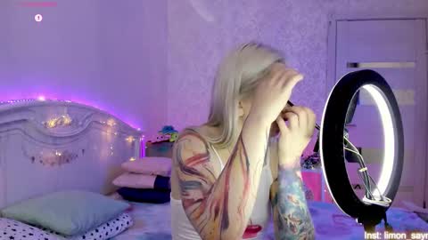 LilliMoore online show from October 2025 11:21:02 PM