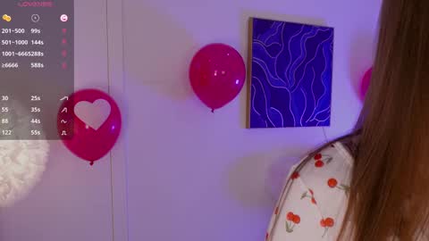 Lilly Colins online show from February 2025 03:15:02 PM