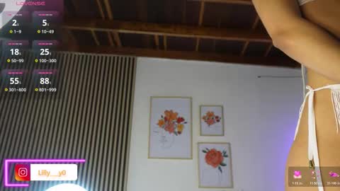 Sofia online show from November 2025 12:41:02 PM