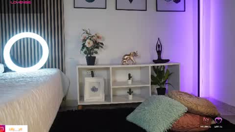 Sofia online show from July 2026 01:37:01 PM