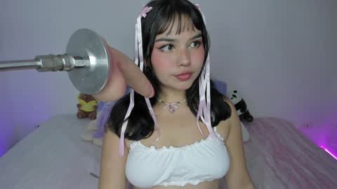 Lilly  online show from December 2024 11:25:01 PM