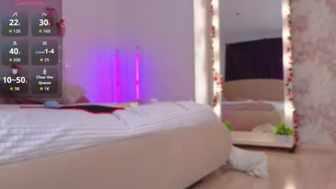 lilly_lux online show from April 2026 02:10:01 PM