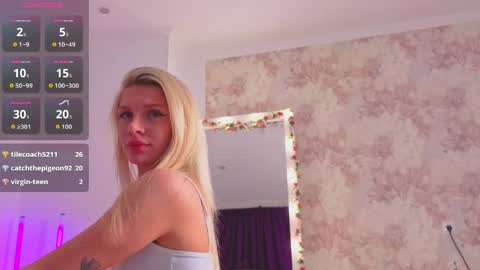 lilly_lux online show from April 2026 07:07:02 PM