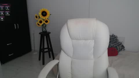 Lilly online show from February 2025 12:49:01 AM