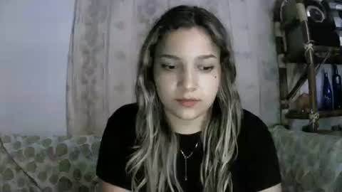 Sey - Lilly  online show from April 2026 07:09:02 AM