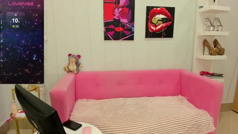 Lily online show from January 2025 01:15:01 AM