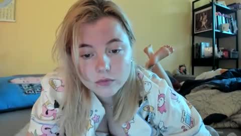 Lilly Depp online show from September 2025 01:04:01 PM