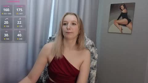 Snapshot of lillyfan_x chatting on June 2026 05:09:02 AM LillyFan X online show from June 2026 05:09:02 AM