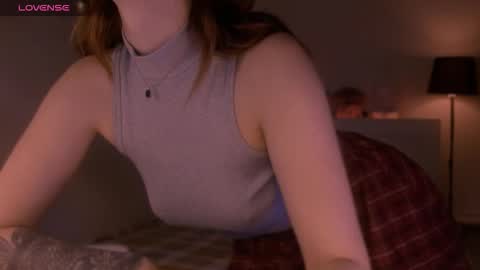 LillyFarey online show from September 2025 04:19:02 PM