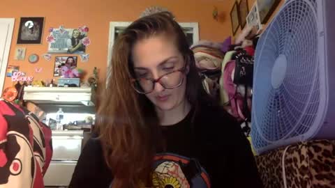hi guys im back on here 3 online show from July 2026 08:33:02 PM