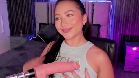 Lilly Ortiz online show from February 2025 07:45:02 PM