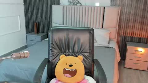 Lilly Ortiz online show from March 2026 07:40:01 PM