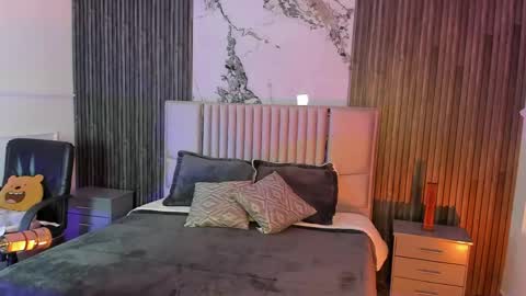 Lilly Ortiz online show from April 2026 07:37:02 PM