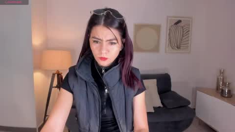 lillysolem online show from April 2026 08:47:01 PM
