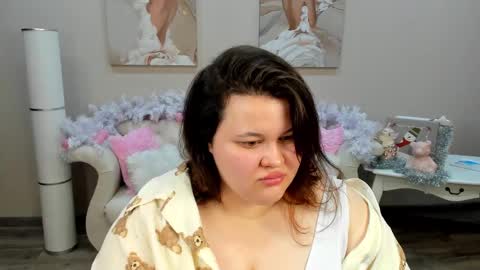 LiloLewins online show from January 2025 03:39:02 PM