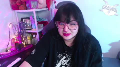 Snapshot of lilomoon69 chatting on December 2024 02:36:01 AM Lilo online show from December 2024 02:36:01 AM