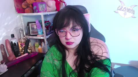 Snapshot of lilomoon69 chatting on December 2024 02:56:02 AM Lilo online show from December 2024 02:56:02 AM