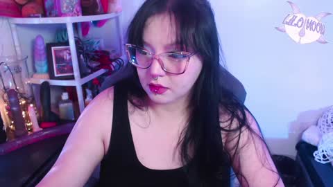 Snapshot of lilomoon69 chatting on January 2025 02:48:01 AM Lilo online show from January 2025 02:48:01 AM