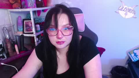 Snapshot of lilomoon69 chatting on January 2025 03:44:02 AM Lilo online show from January 2025 03:44:02 AM
