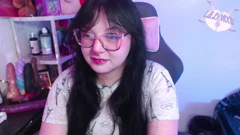 Snapshot of lilomoon69 chatting on January 2025 03:32:02 AM Lilo online show from January 2025 03:32:02 AM