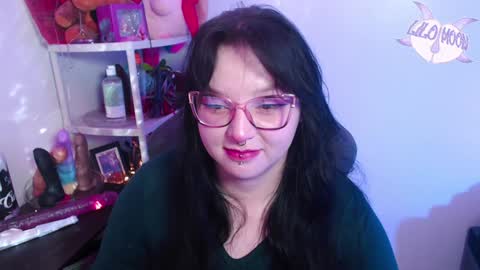 Snapshot of lilomoon69 chatting on January 2025 04:17:01 AM Lilo online show from January 2025 04:17:01 AM