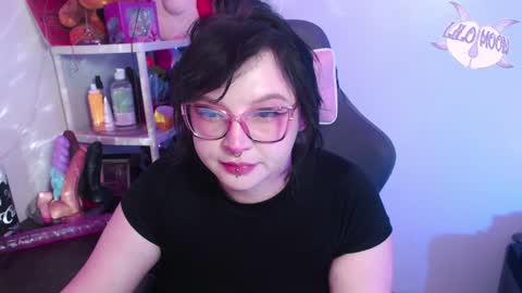 Snapshot of lilomoon69 chatting on January 2025 04:22:02 AM Lilo online show from January 2025 04:22:02 AM