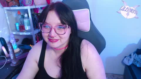 Snapshot of lilomoon69 chatting on January 2025 06:17:01 AM Lilo online show from January 2025 06:17:01 AM