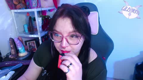 Snapshot of lilomoon69 chatting on January 2025 06:16:01 AM Lilo online show from January 2025 06:16:01 AM
