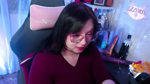Snapshot of lilomoon69 chatting on January 2025 06:46:01 AM Lilo online show from January 2025 06:46:01 AM