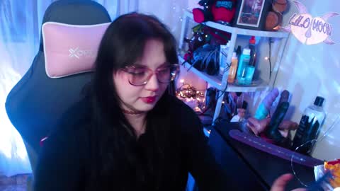 Snapshot of lilomoon69 chatting on January 2025 03:52:02 AM Lilo online show from January 2025 03:52:02 AM