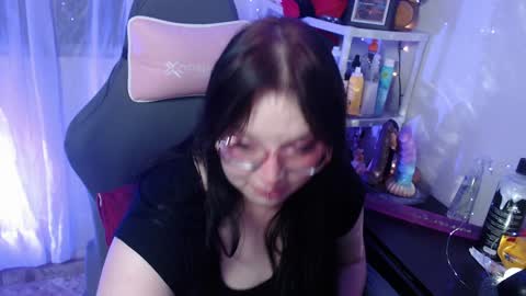 Snapshot of lilomoon69 chatting on February 2025 06:45:02 AM Lilo online show from February 2025 06:45:02 AM