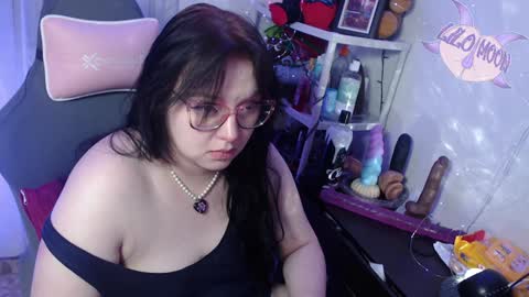Snapshot of lilomoon69 chatting on February 2025 07:18:02 AM Lilo online show from February 2025 07:18:02 AM