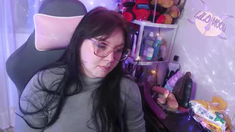 Snapshot of lilomoon69 chatting on March 2025 07:15:01 AM Lilo online show from March 2025 07:15:01 AM