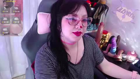 Snapshot of lilomoon69 chatting on October 2025 05:13:02 PM Lilo online show from October 2025 05:13:02 PM